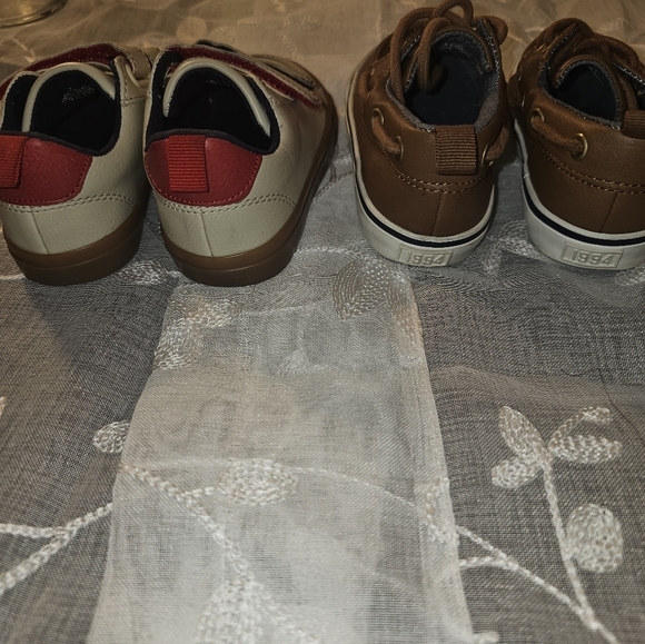 Old Navy, kids shoes size 7 - Picture 3 of 13